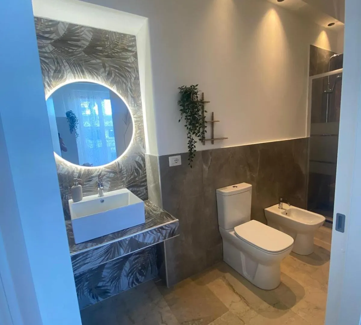 קטאניה N'Amuri Apartments 0*,